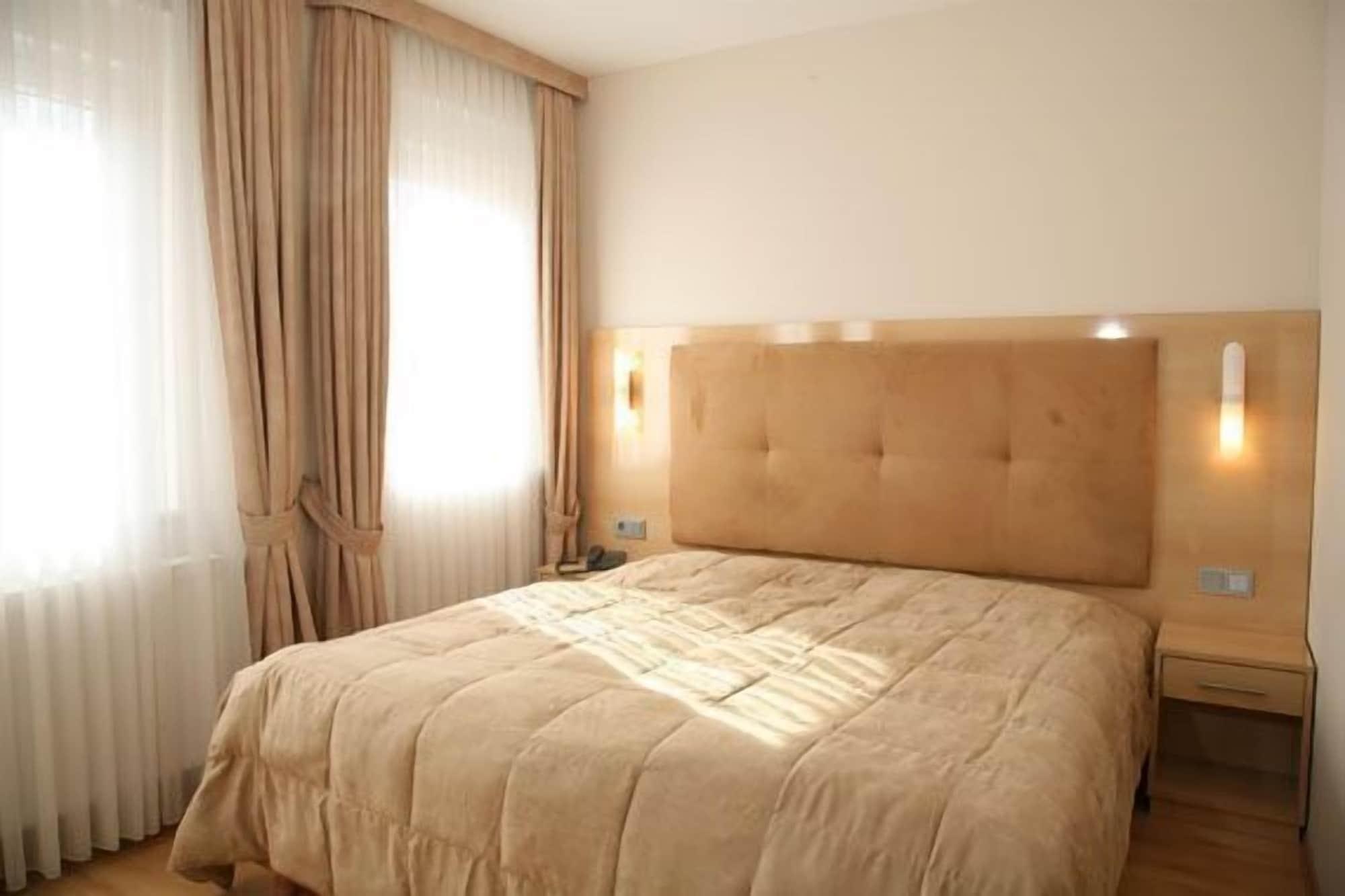 Hotel Am Kurfuerstenplatz - Messe Frankfurt am Main Eksteriør bilde