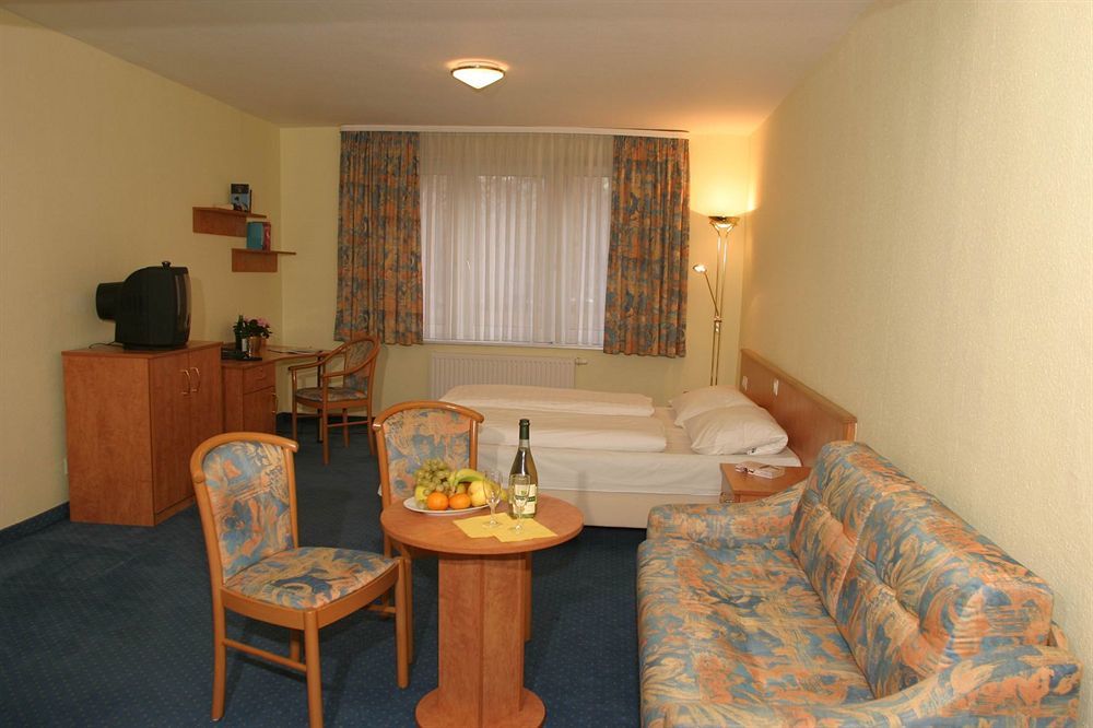 Hotel Am Kurfuerstenplatz - Messe Frankfurt am Main Eksteriør bilde
